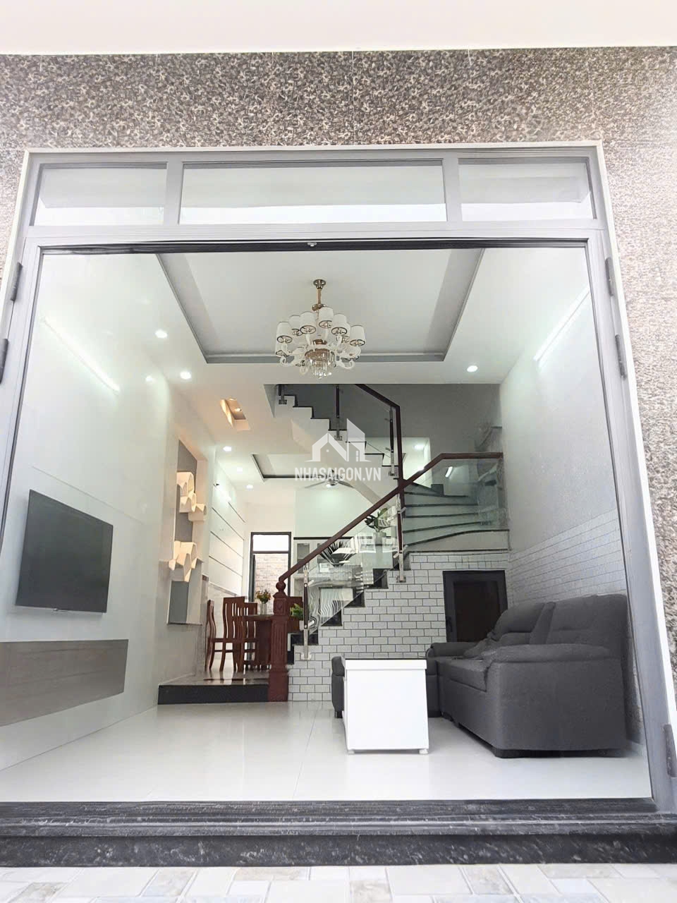 Bán nhà mới xây Full nội thất đường số 8 linh xuân thủ đức, Lh0909428959.